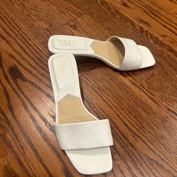 White heeled slides - Picture 3 of 3